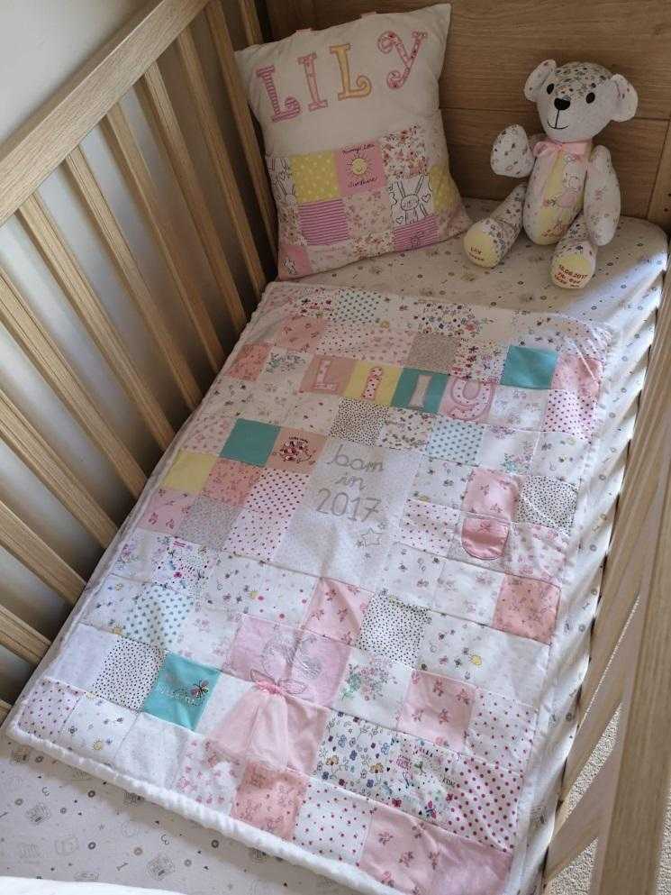 Baby girl top cot blankets